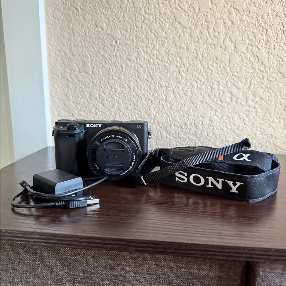 Sony - Alpha 6400 APS-C Mirrorless Camera 4K Video Camera with E PZ 16-50mm Lens